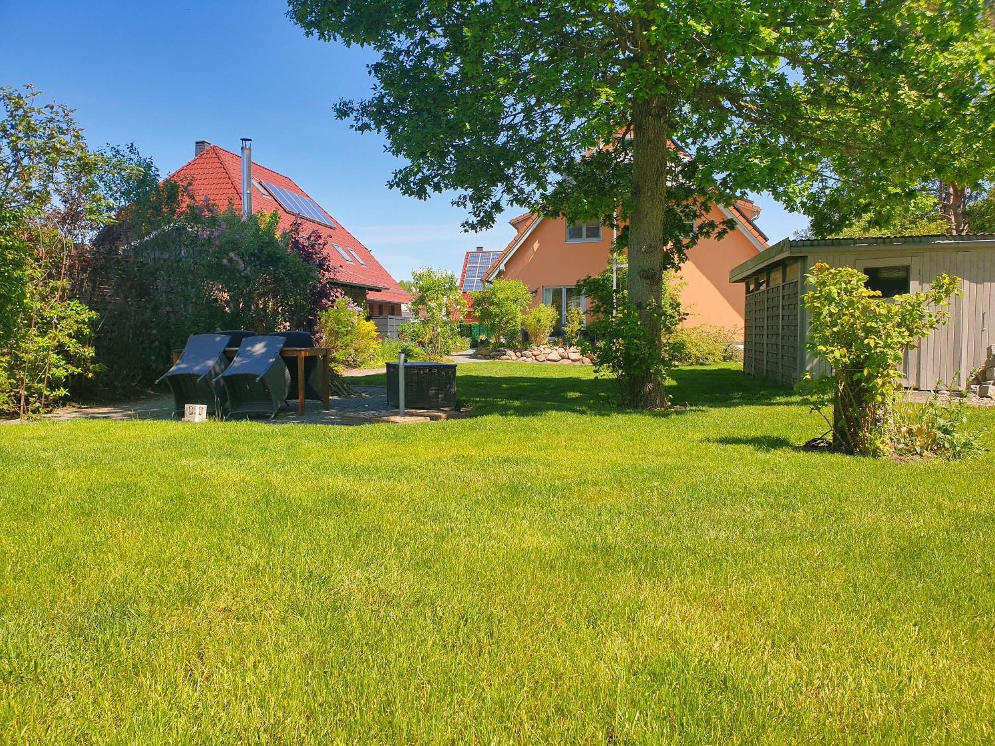 Fewo Am Wald Fewo 03 - Balkon, Gartennutzung, Sauna Glowe Luaran gambar