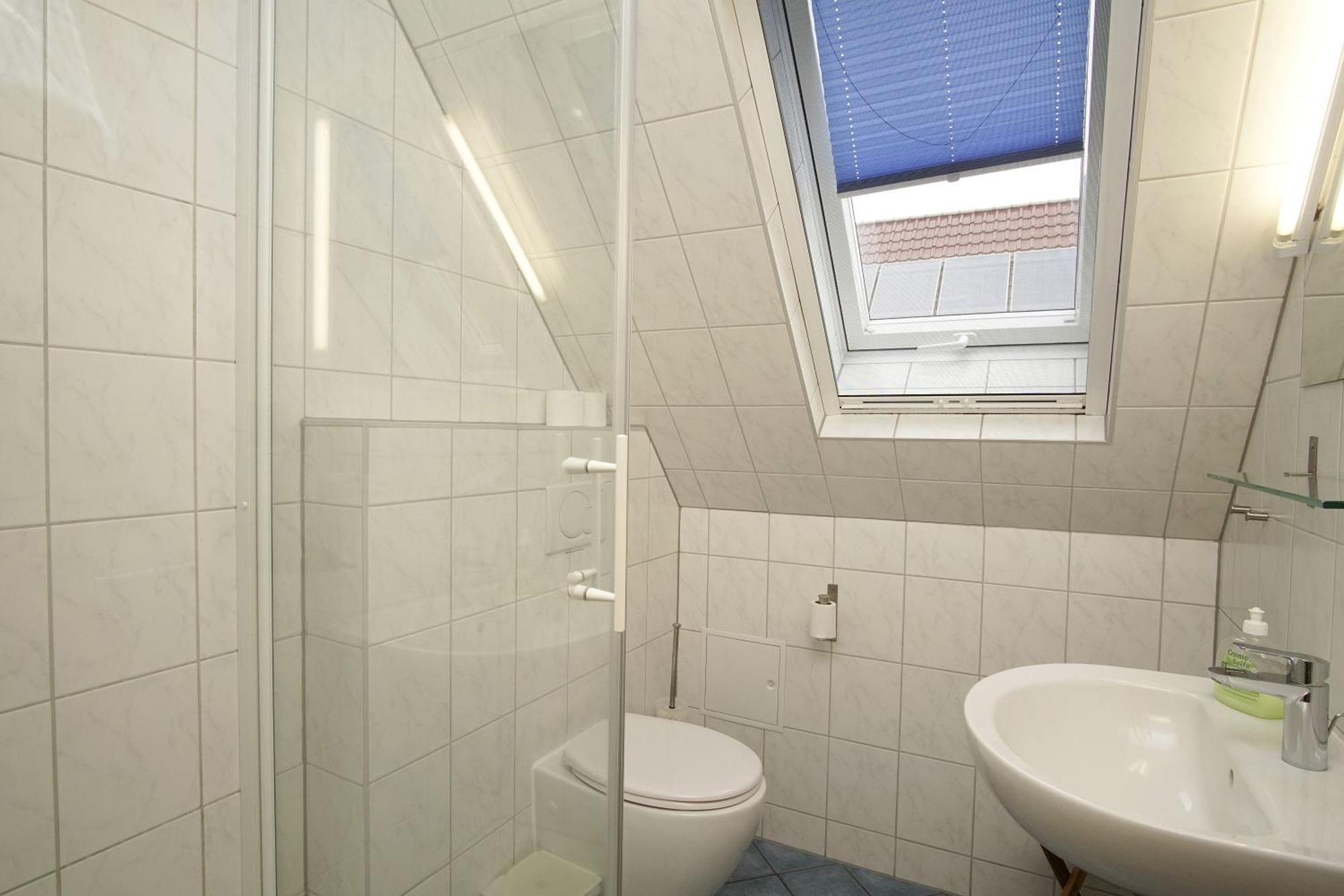 Fewo Am Wald Fewo 03 - Balkon, Gartennutzung, Sauna Glowe Luaran gambar